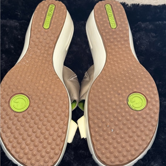 Cole Haan Women's Sandals in Silver and Cream-Size 10 - Picture 2 of 3